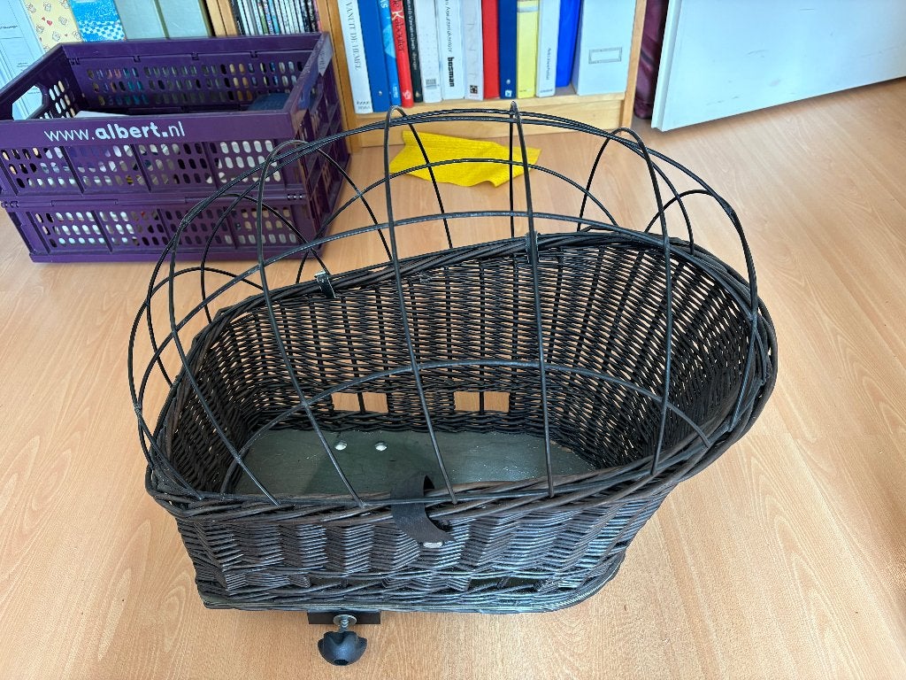 hondenmand voor op bagagedrager fiets, Ophalen, Gebruikt