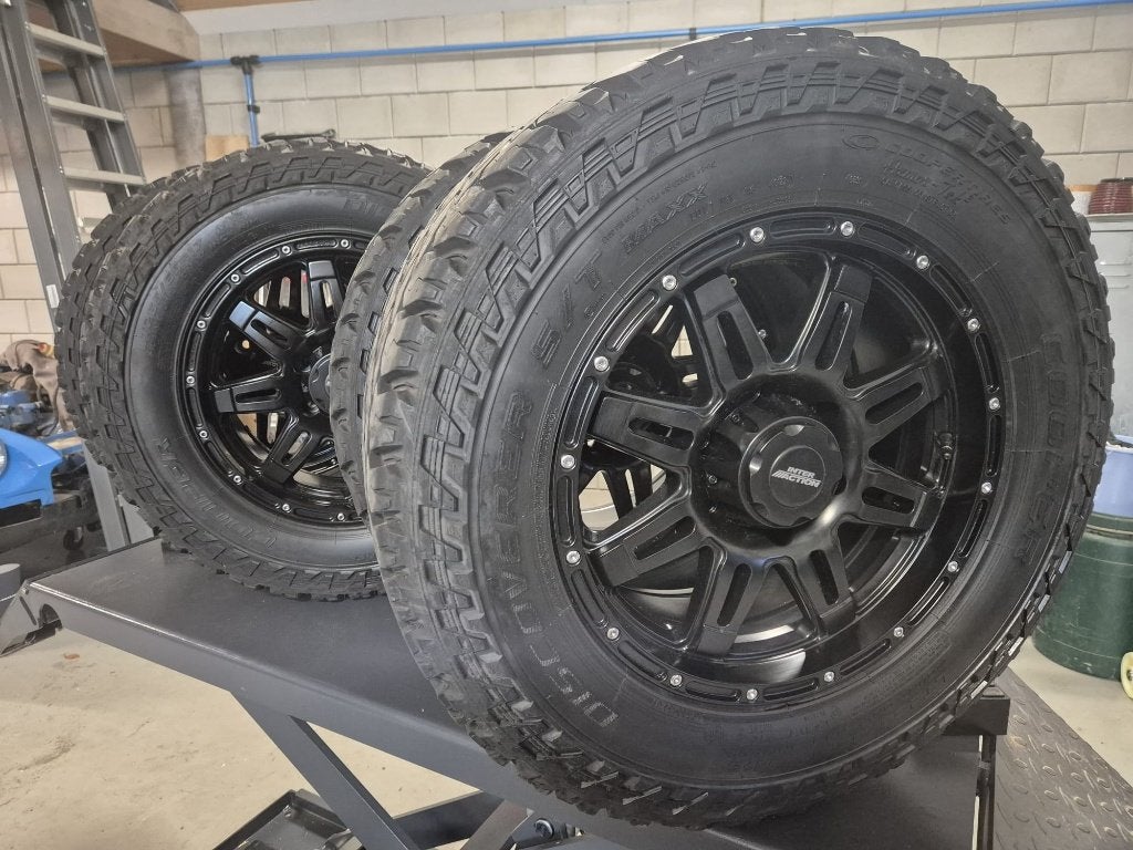 Ford Ranger 2018 Velgen+Offroad banden  6x139.7, Ophalen, Gebruikt, 265 mm, 17 inch