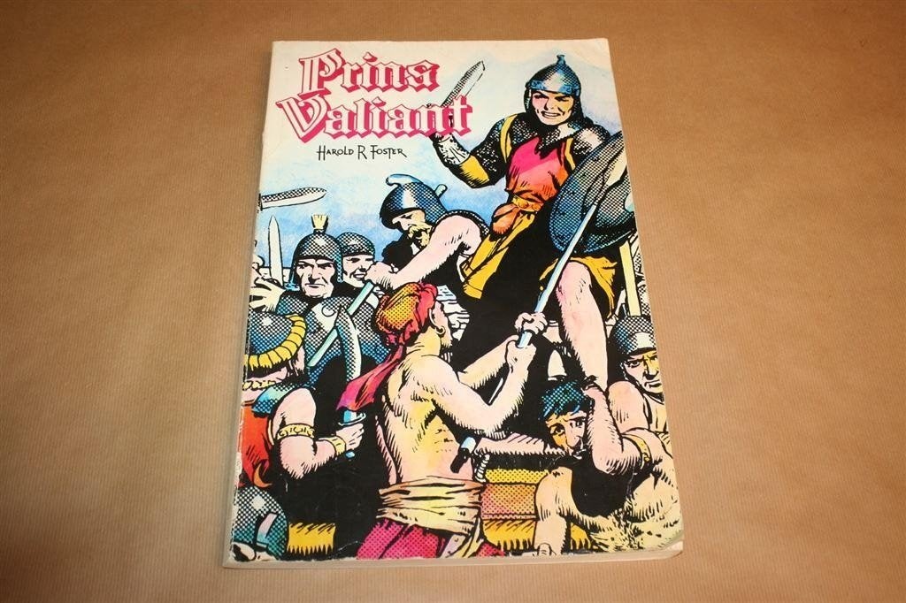 Prins Valiant — Hal Foster, Ridderstrip Koning Arthur, Eén stripboek, Ophalen of Verzenden, Gelezen