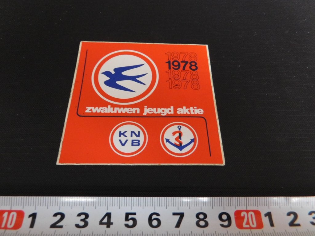 sticker KNVB zwaluwen jeugd aktie 1978, Ophalen, Zo goed als nieuw