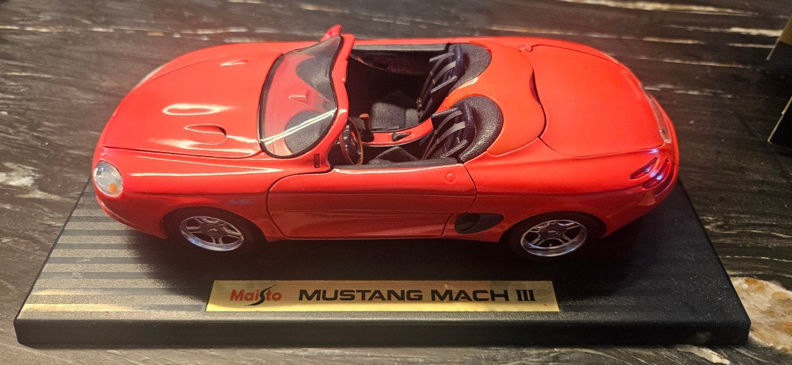 Maisto Mustang Mach III 1:18 Special Edition, Hobby en Vrije tijd, Ophalen of Verzenden, Nieuw, Auto, Maisto