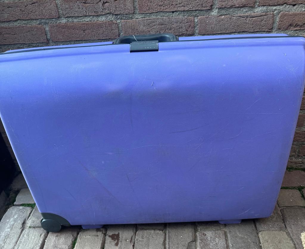Carlton Koffer Paars - Hard Kunststof met Wieltjes, Ophalen, Gebruikt, Hard kunststof, 45 tot 55 cm