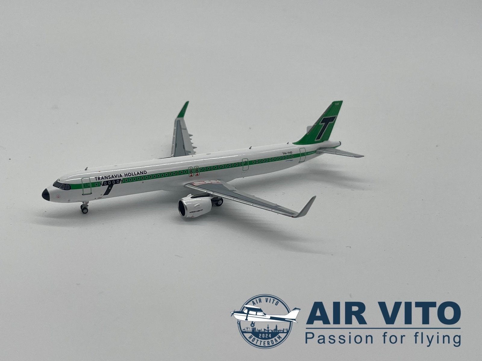 Airbus A321neo Transavia Retro 60 Years PH-YHD 1:400, 2992jb, Schaalmodel, Ophalen of Verzenden, Operations@airvito.com