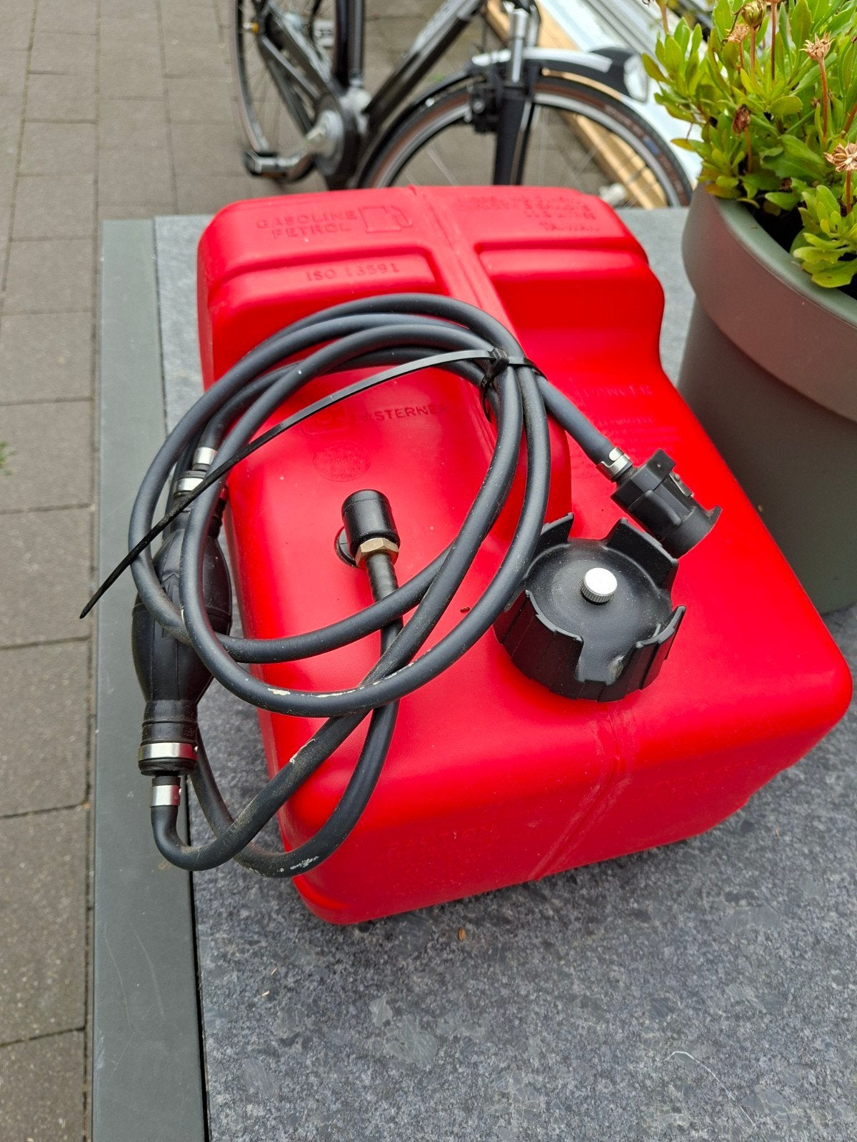 universrle benzine tank  aansluiting voor yamaha, Watersport en Boten, Accessoires en Onderhoud, Ophalen, Gebruikt