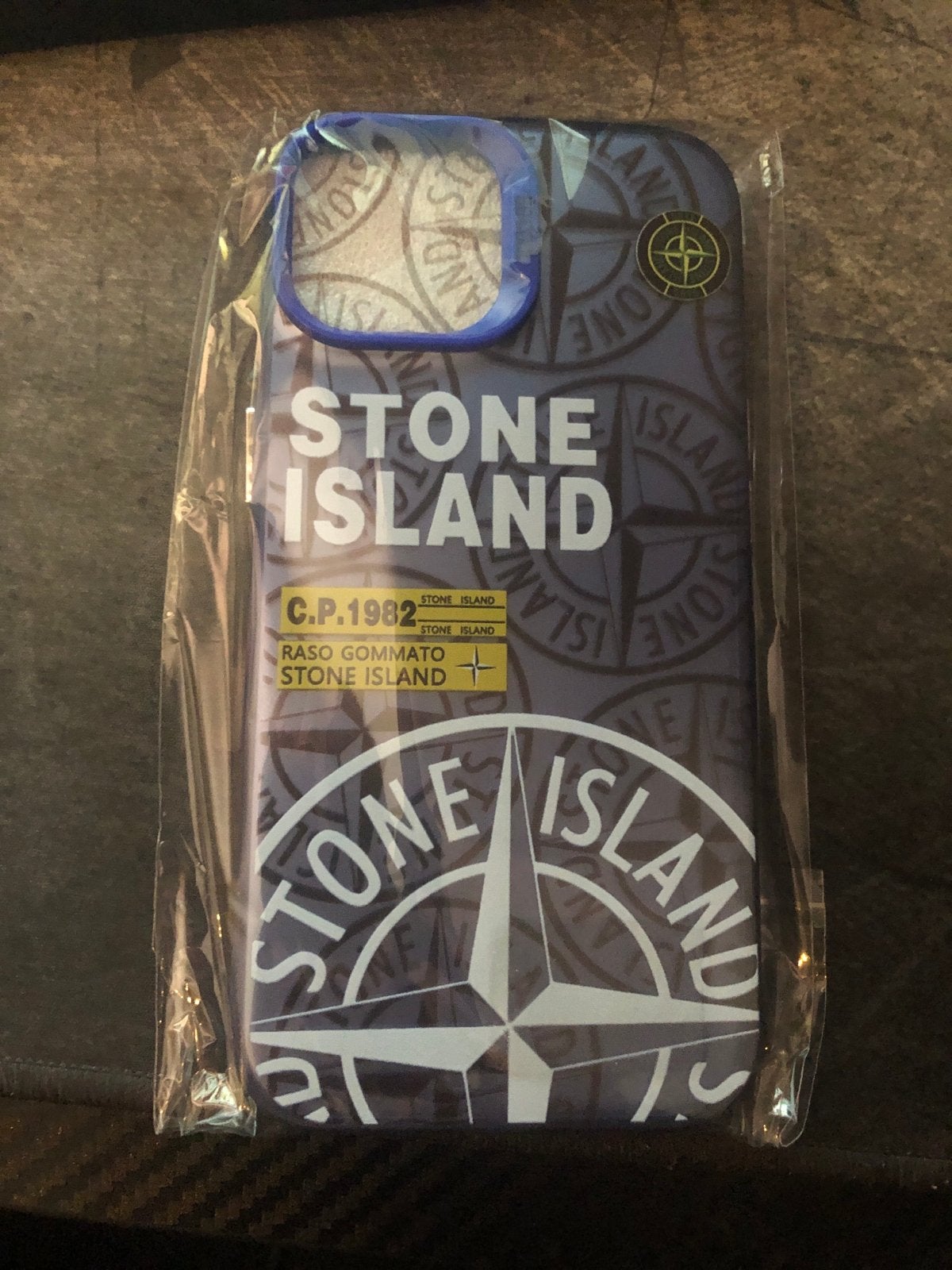Stone Island iPhone Hoesje - Nieuw in verpakking, Telecommunicatie, Zwart, Nieuw, Hoesje of Tasje, Ophalen of Verzenden