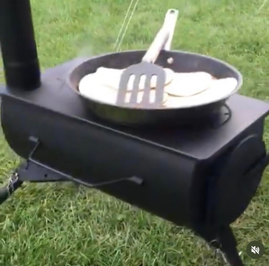 Camping houtkachel driepoot (Winnerwell), Ophalen of Verzenden, Zo goed als nieuw