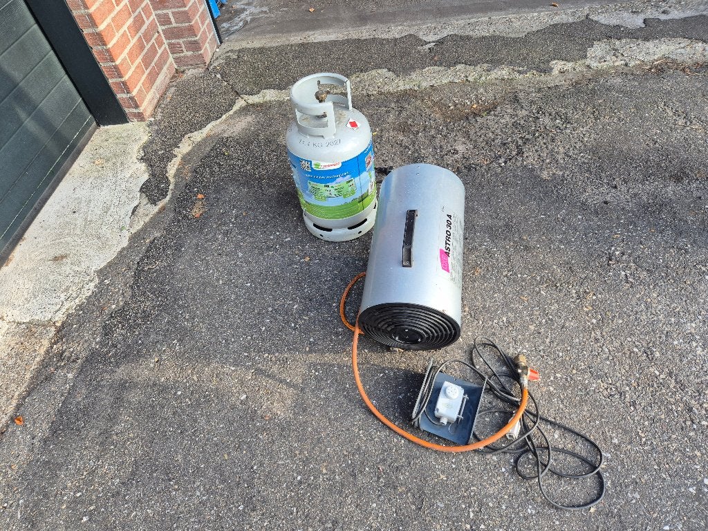 Hetelucht kanon, Doe-het-zelf en Verbouw, Verwarming en Radiatoren, Ophalen, 30 tot 80 cm, Kachel, Zo goed als nieuw