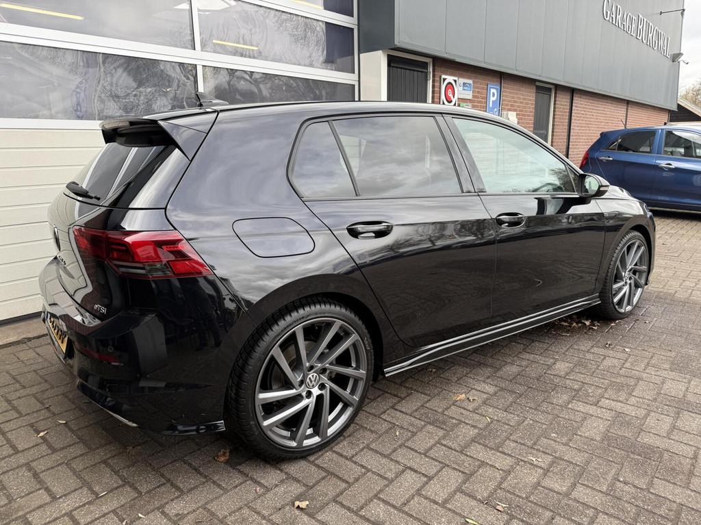 Volkswagen Golf 1.5 eTSI R-Line ACC/VIRTUEEL *ALL-IN PRIJS*, Auto's, 12 maanden, 4 cilinders, Leder en Stof, Zwart