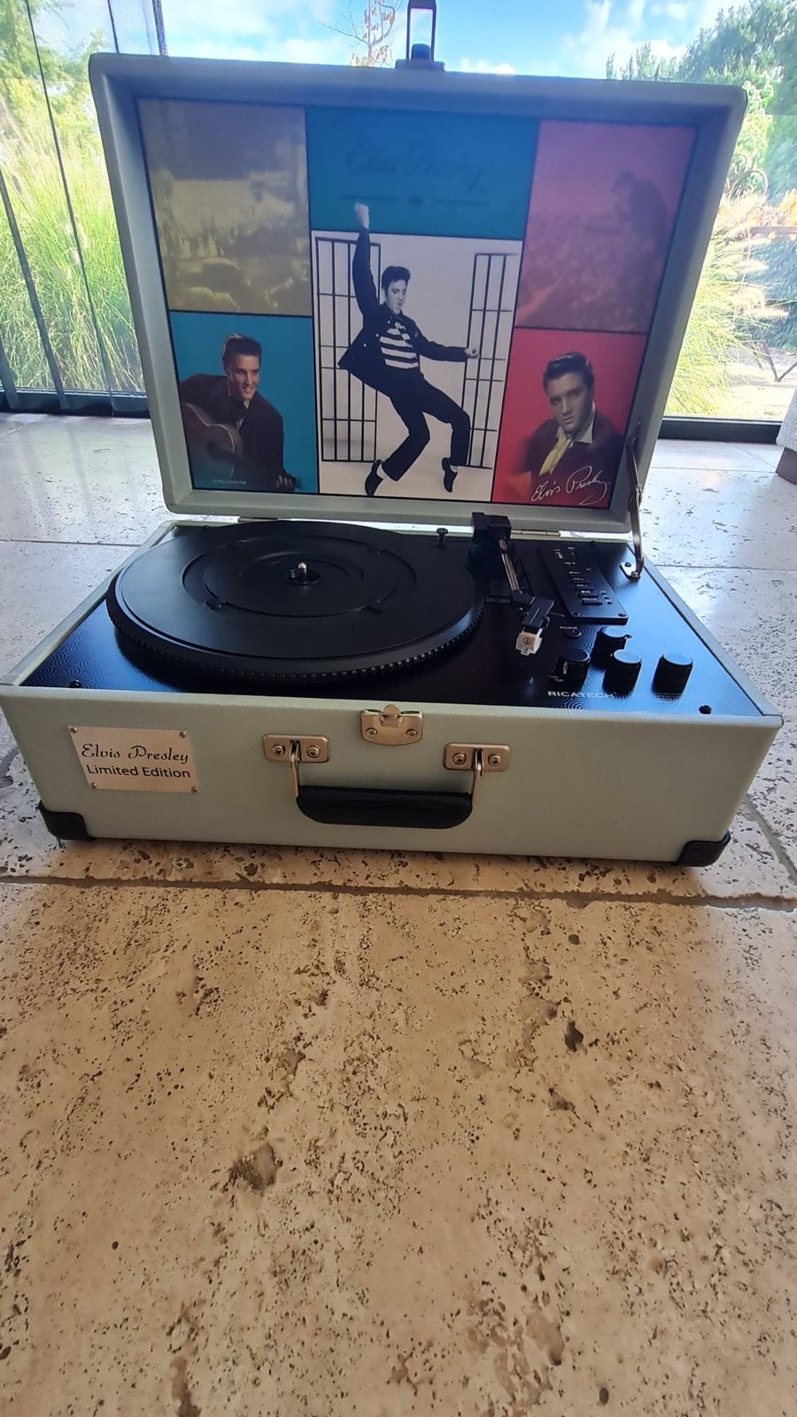 Ricatech Elvis Presley Limited Edition Platenspeler, Ophalen of Verzenden, Zo goed als nieuw, Platenspeler, Overige merken