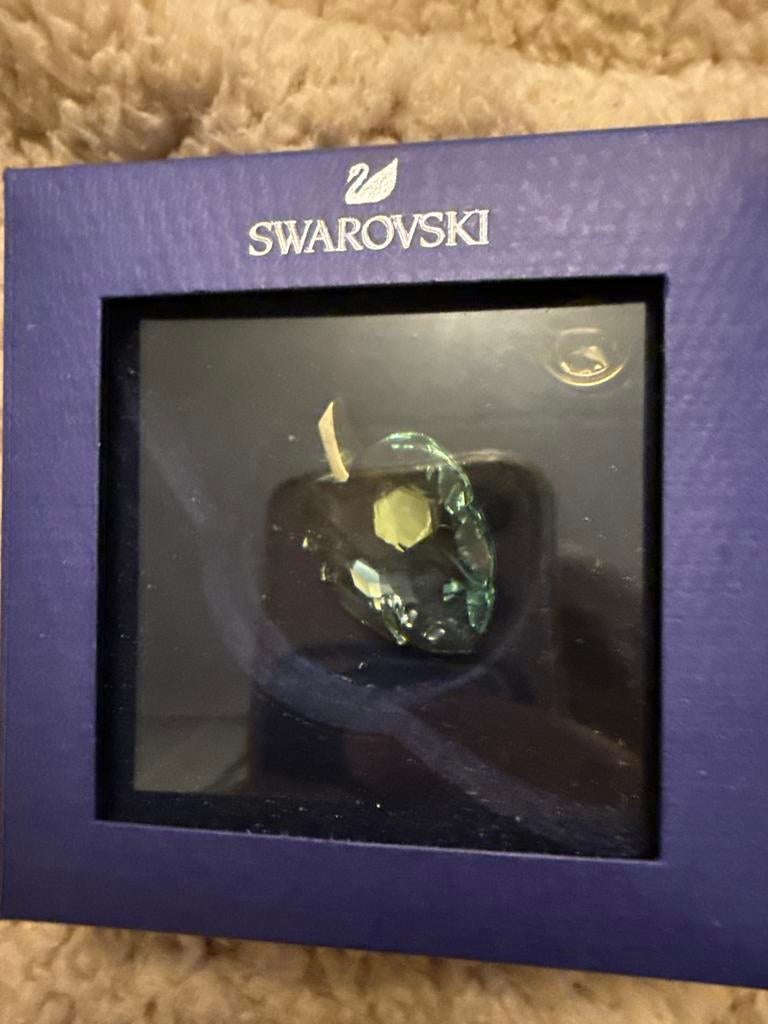 Swarovski kristal appel in originele doos, Verzamelen, Swarovski, Zo goed als nieuw, Figuurtje, Ophalen of Verzenden