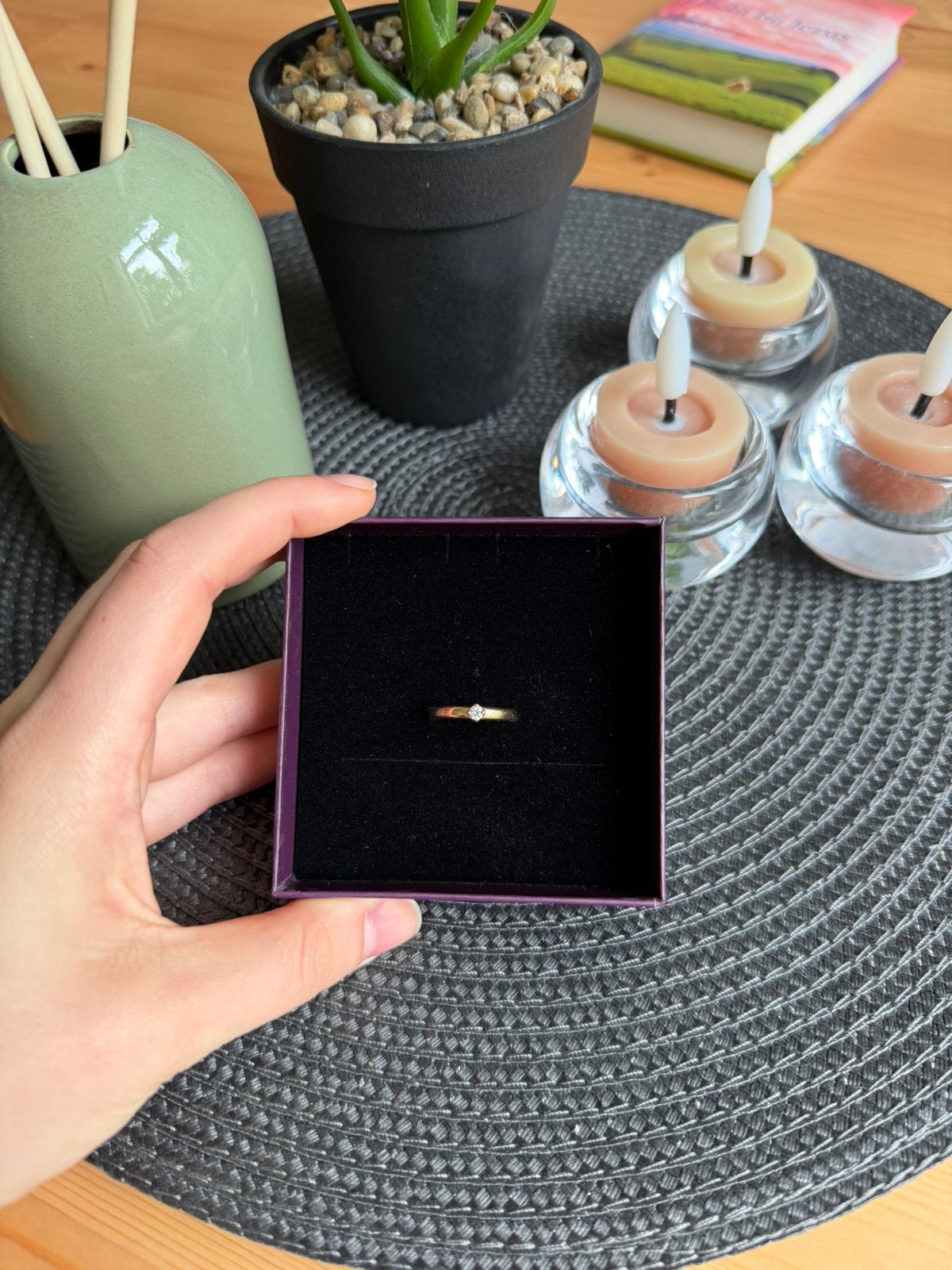 14 karaat ring lucardi 17,5, Met kristal, Ophalen of Verzenden, Zo goed als nieuw, 17 tot 18