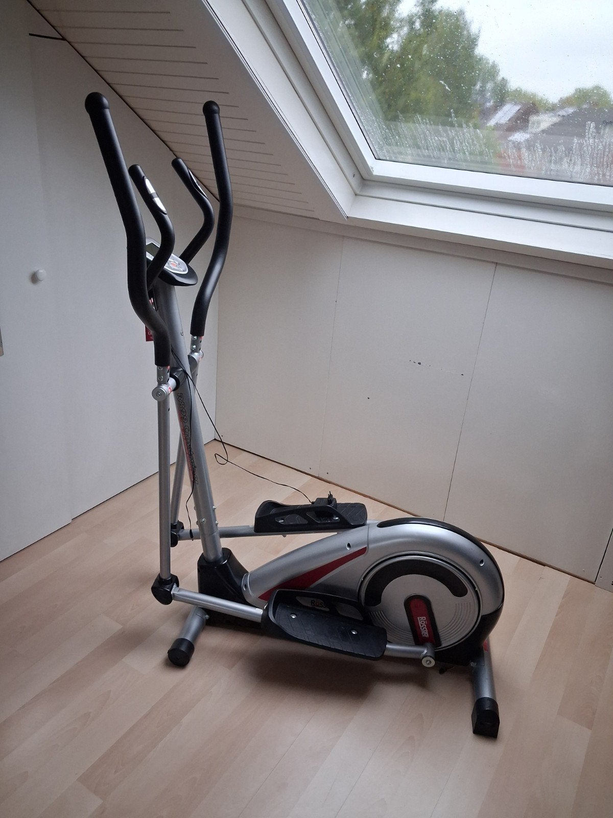Crosstrainer Rössler - Zo goed als nieuw, Ophalen, Benen, Zo goed als nieuw, Crosstrainer