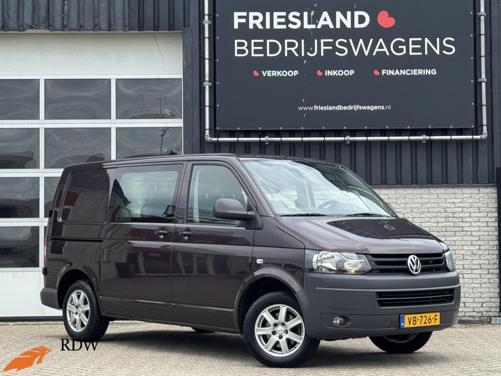 Volkswagen Transporter 2.0 TDI 102pk Dubbele Cabine 6-pers A, Auto's, Bestelauto's, Voorwielaandrijving, Euro 5, Stof, Gebruikt