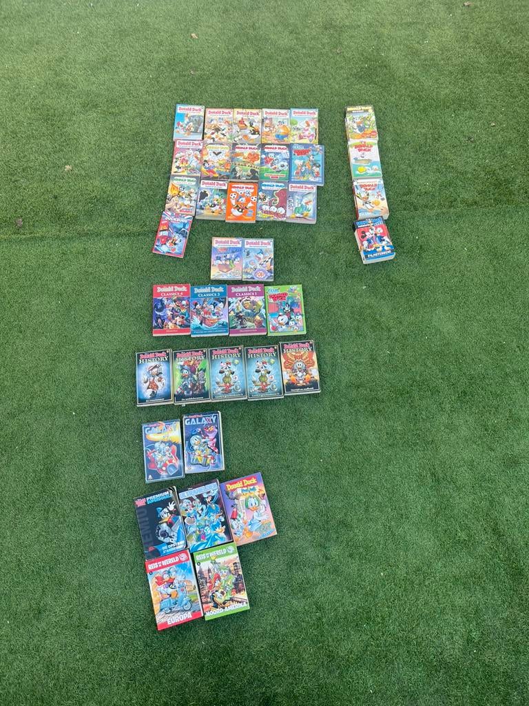 Lot Donald Duck stripboeken 38 boeken, Meerdere stripboeken, Ophalen of Verzenden, Gelezen