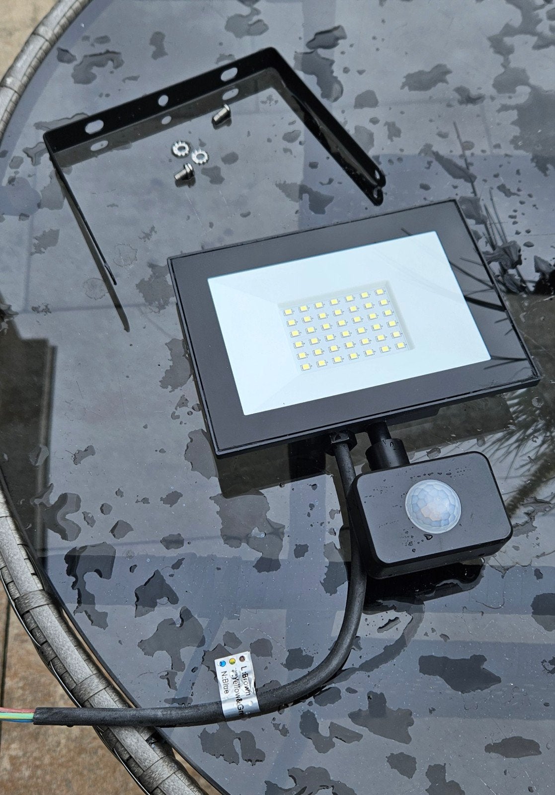 HofTronic Lumos LED Floodlight 30W met PIR sensor - Nieuw, Ophalen of Verzenden, Nieuw, Overige merken, Stopcontact