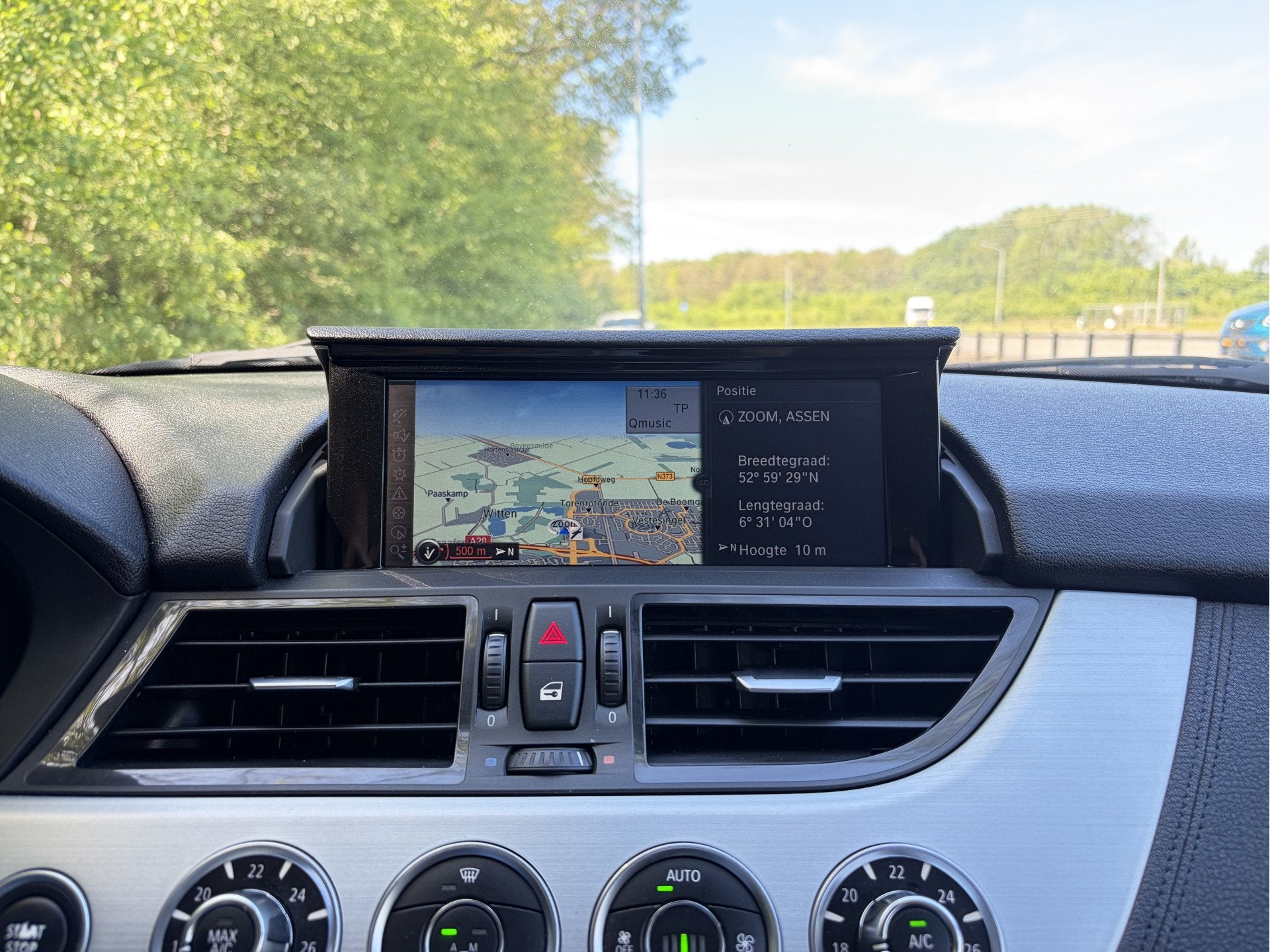 Foto 14 van BMW Z4 Roadster sDrive20i High Executive (bj 2014)