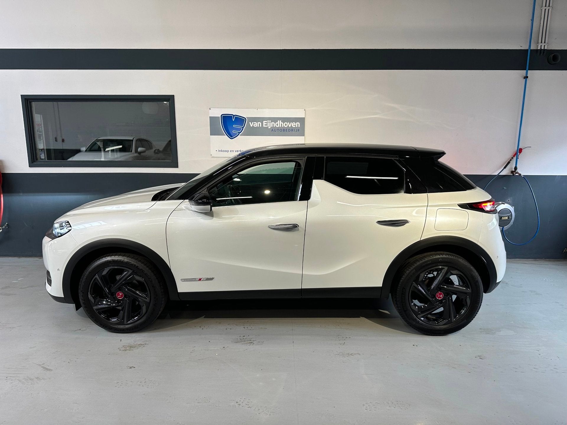 DS 3 Crossback 1.2 PureTech Performance Line, Auto's, Dealer onderhouden, Gebruikt, 1199 cc, Leder en Stof