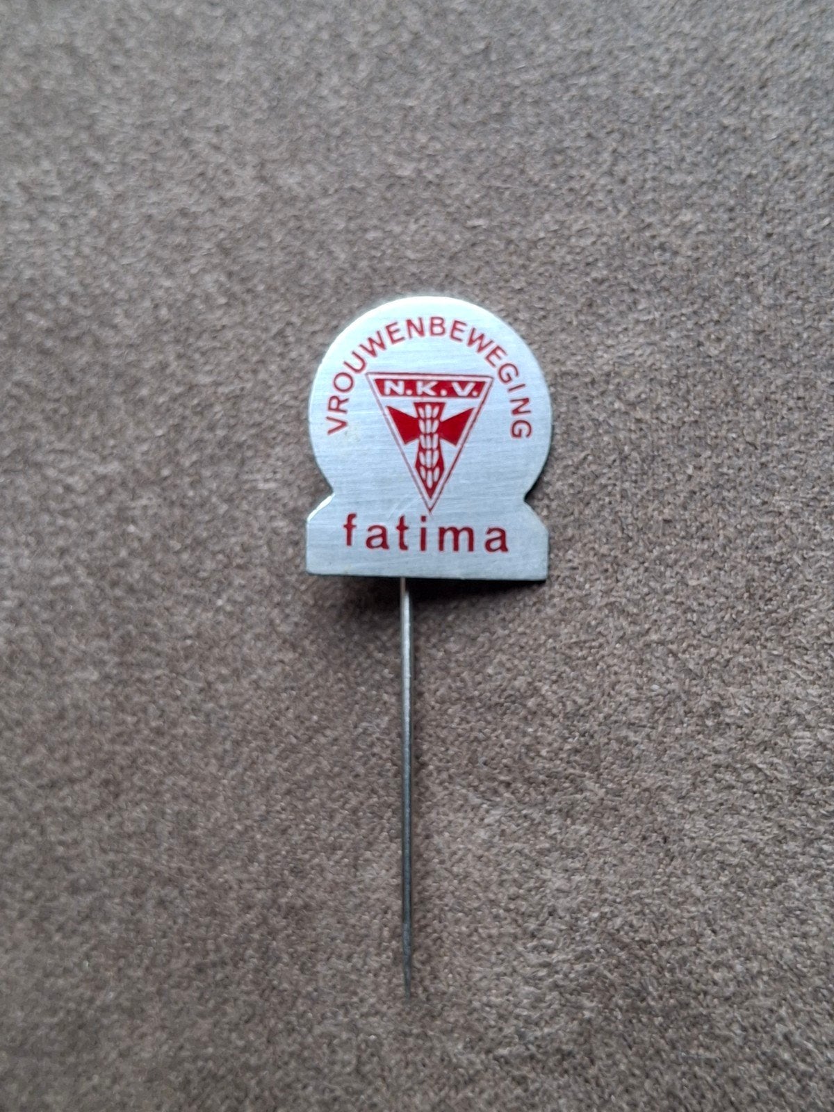 Speldje N.K.V. Vrouwenbeweging Fatima, Ophalen of Verzenden, Gebruikt