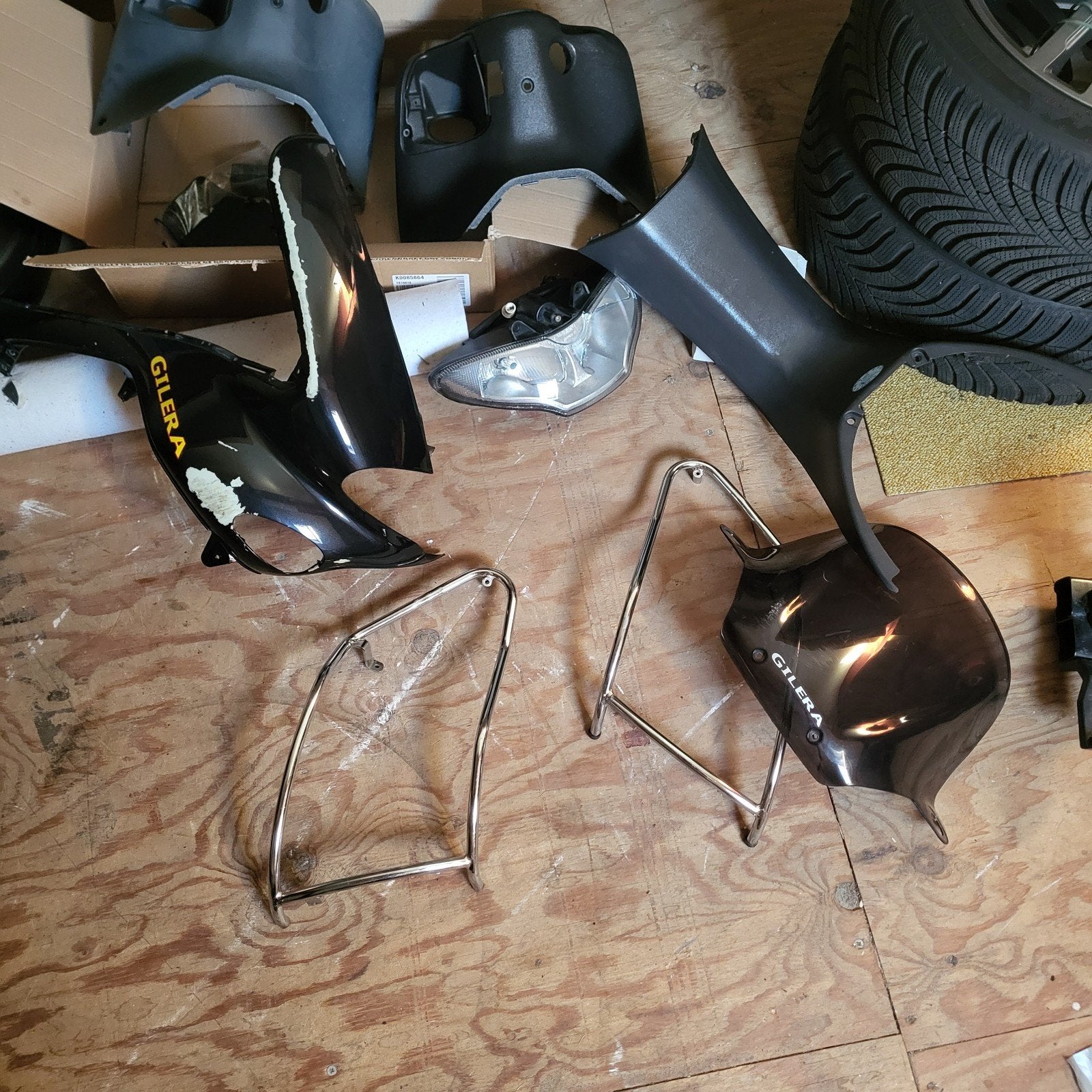Gilera Runner onderdelen: windscherm, kappen koplamp, Fietsen en Brommers, Ophalen, Gebruikt, Overige typen, Overige merken