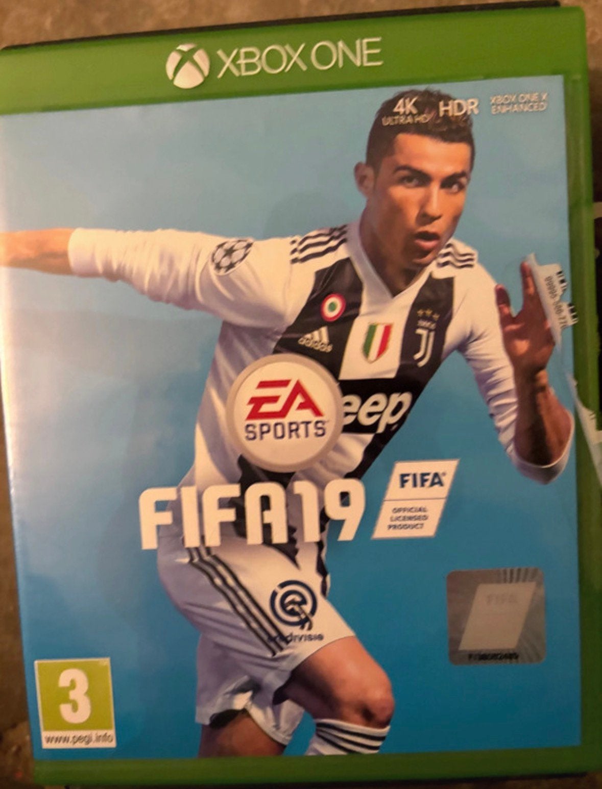 FIFA 19 - Xbox One (Zo goed als nieuw), Eén computer, Ophalen of Verzenden, Zo goed als nieuw, Sport