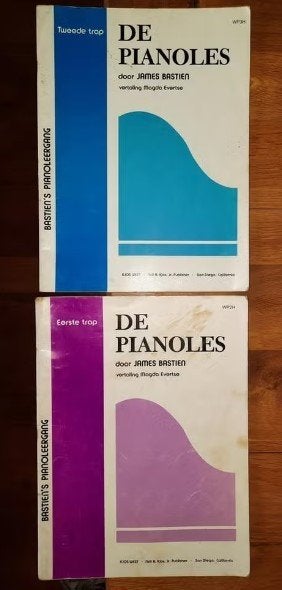 2 lesboeken piano beginners- de pianoles eerste+tweede trap, Gebruikt, Overige genres, Les of Cursus, Ophalen of Verzenden
