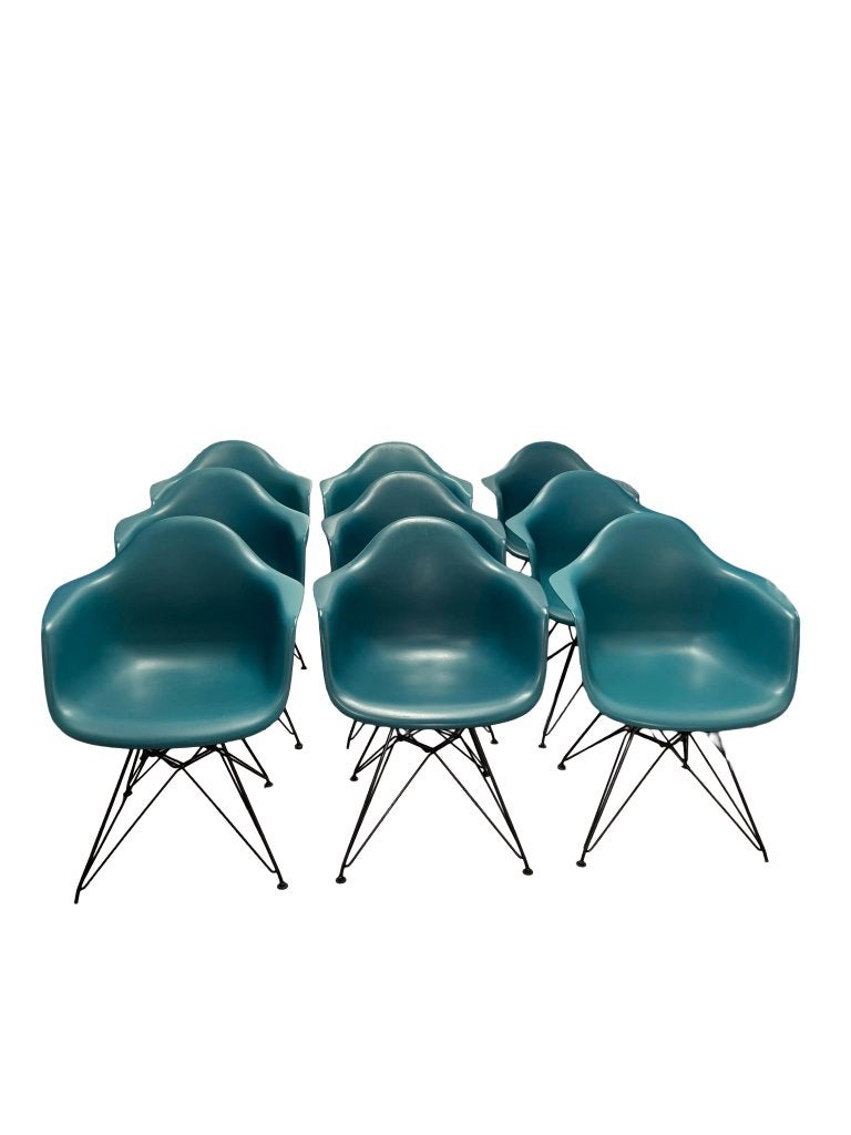 Set van 8 +1 gratis Eames look-a-like eetkamerstoelen, Huis en Inrichting, Stoelen, Ophalen, Gebruikt, Overige kleuren, Eames design