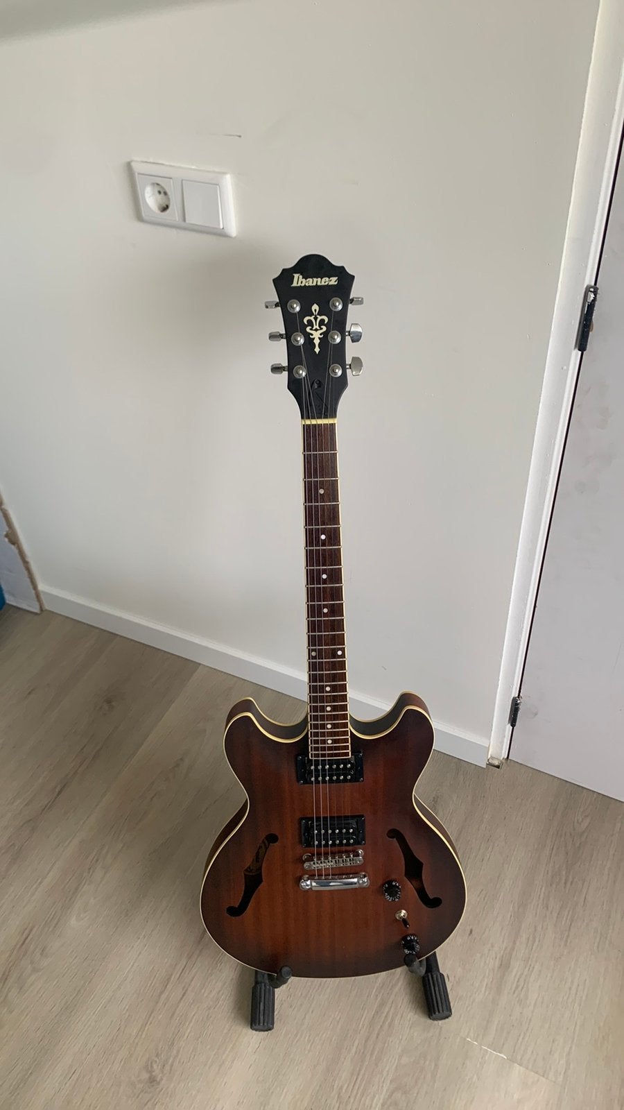Ibanez hollow body, Muziek en Instrumenten, Ophalen of Verzenden, Zo goed als nieuw, Hollow body, Ibanez
