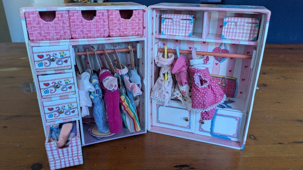 Zeldzame Baby Born Miniworld kledingkast overcompleet, Ophalen of Verzenden, Zo goed als nieuw, Babypop