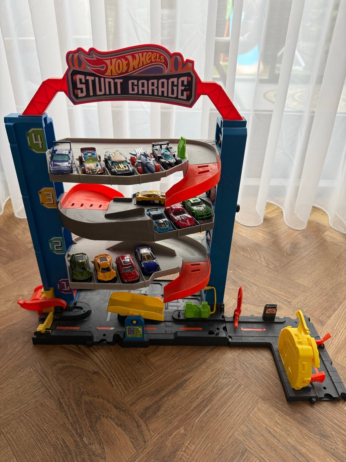 Hotwheels Stunt Garage met Pizzeria en 18 auto's, Ophalen, Gebruikt