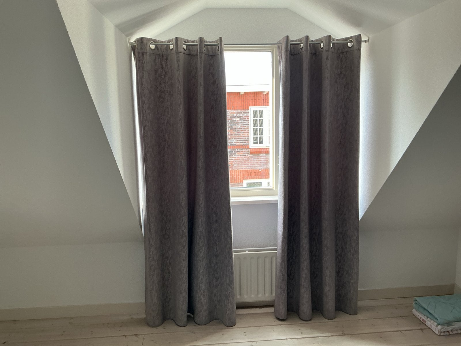 Set van 2 grijze gordijnen met ringen - 150x205 cm, Ophalen, Met ringen, Gebruikt, Gordijn