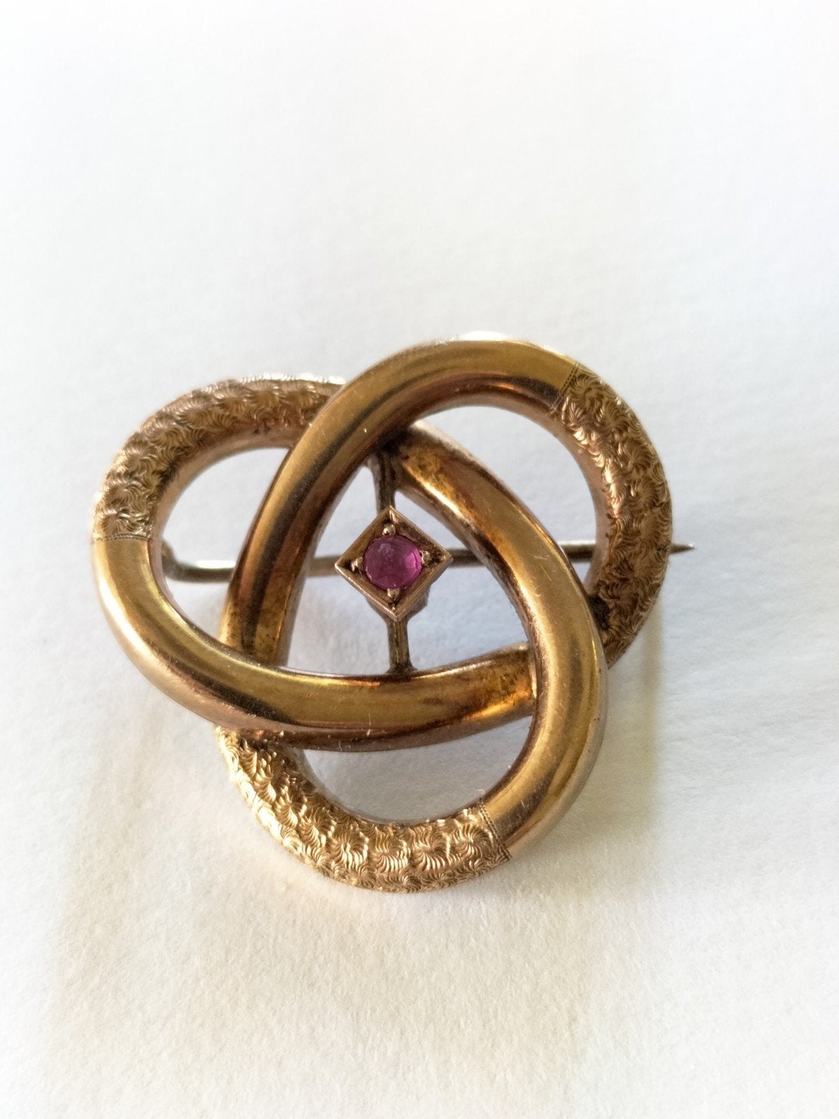 Antieke Biedermeier Broche uit 1870,, Verzenden, Overige materialen, Broche, Verguld