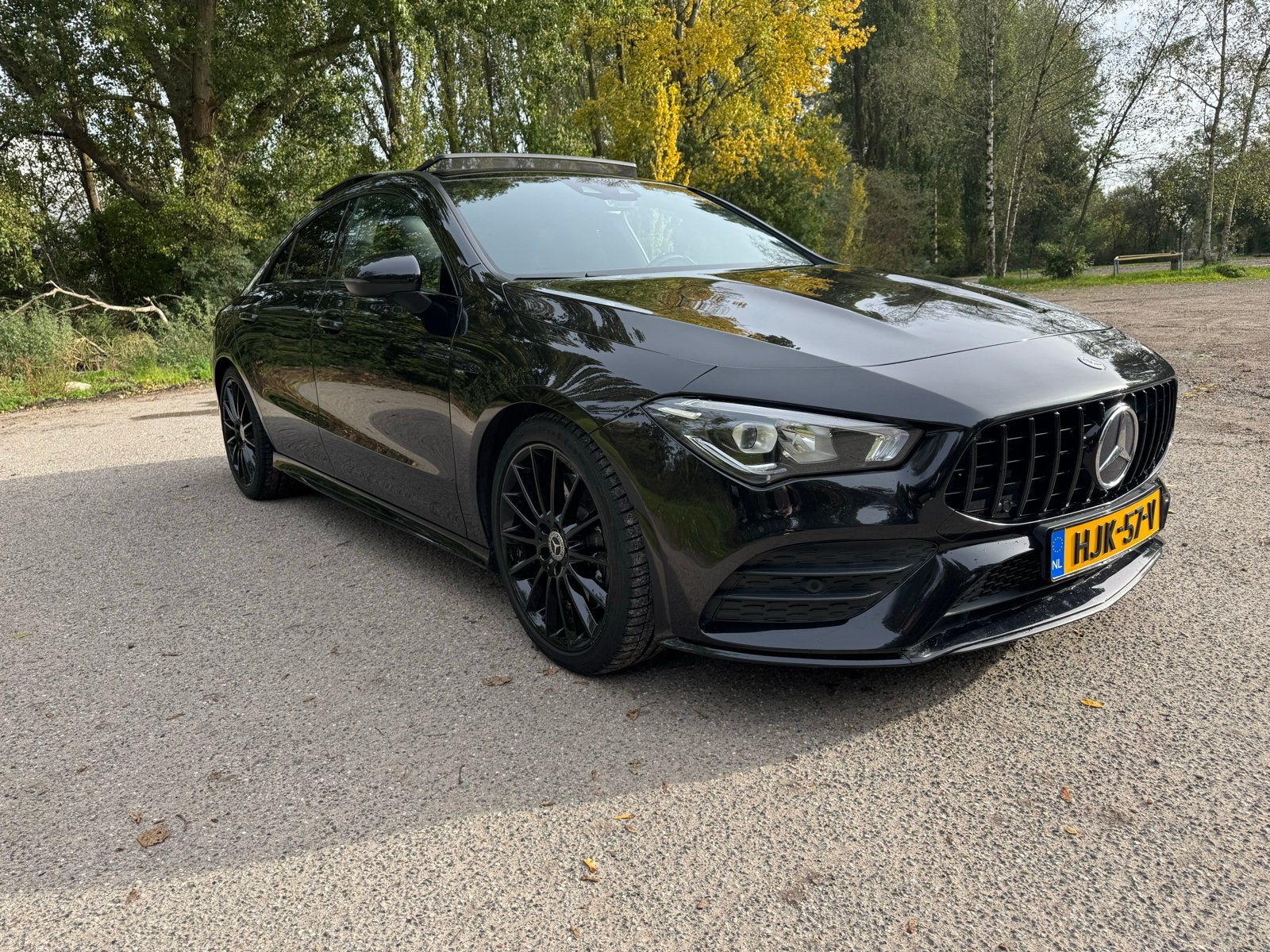 Mercedes-Benz CLA 250 224pk 4MATIC Pano 7G-DCT 2019 Zwart, Auto's, CLA, 1800 kg, 4 cilinders, Zwart