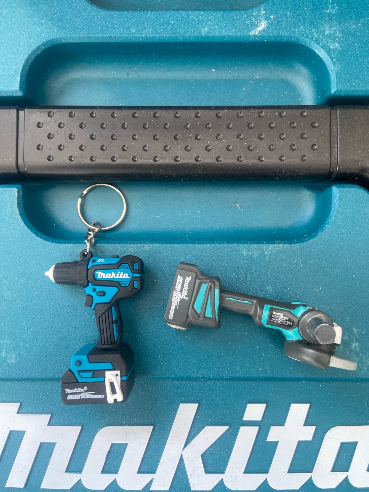 Makita gereedschap sleutelhanger - Boormachine & Haakse sli, Ophalen of Verzenden, Nieuw, Accuboormachine, Makita