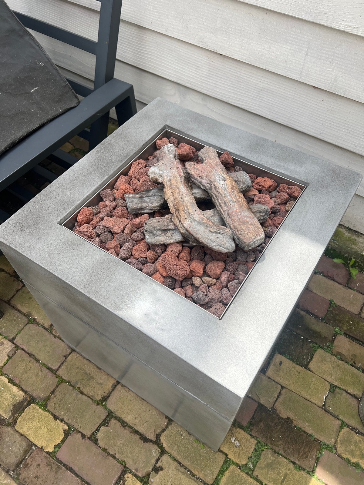 Cosi Fire Buitenhaard 60x60x64 cm met afdekhoes, Ophalen, Zo goed als nieuw
