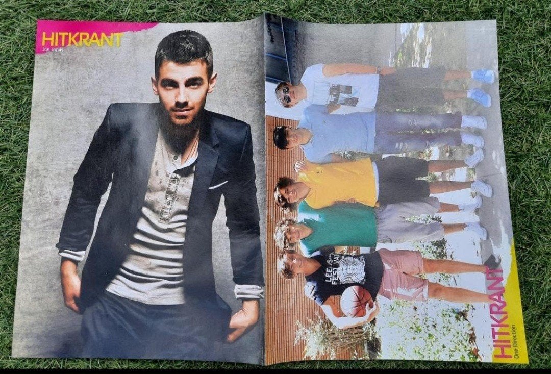 Poster 2x A4 Hitkrant 2011 One Direction Joe Jonas Chris ea, Verzamelen, Ophalen of Verzenden, Gebruikt, A1 t/m A3, Muziek