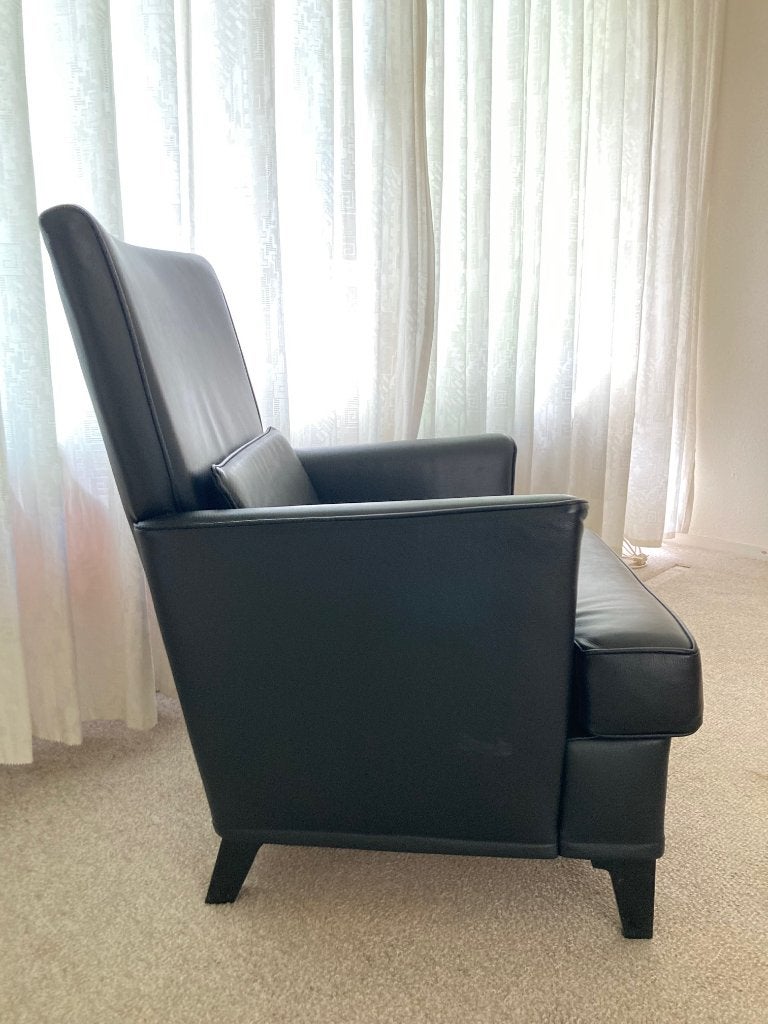Comfortabele relaxstoel/fauteuil van 3B,  in zwart leer, Huis en Inrichting, Ophalen, Tijdloos, klassiek, Zo goed als nieuw, 50 tot 75 cm