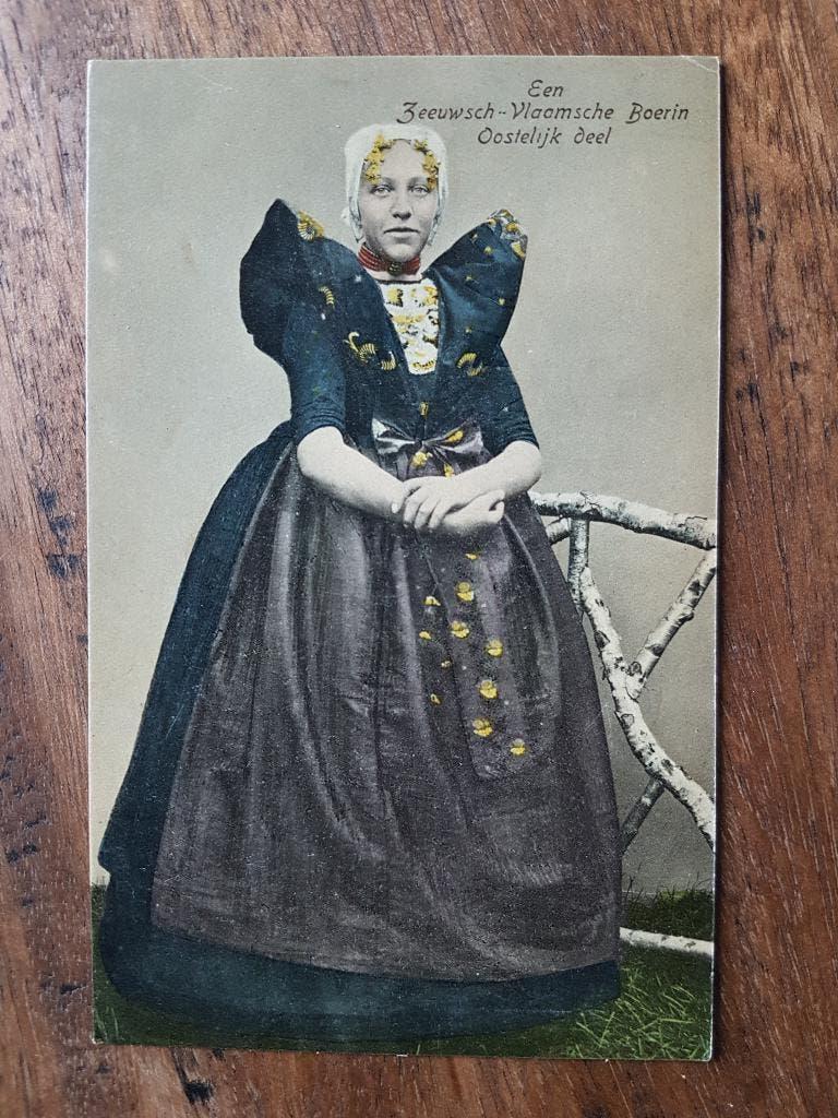 Ansichtkaart Zeeuwsch-Vlaamsche Boerin Klederdracht, Ophalen of Verzenden, Voor 1920, Ongelopen, Zeeland