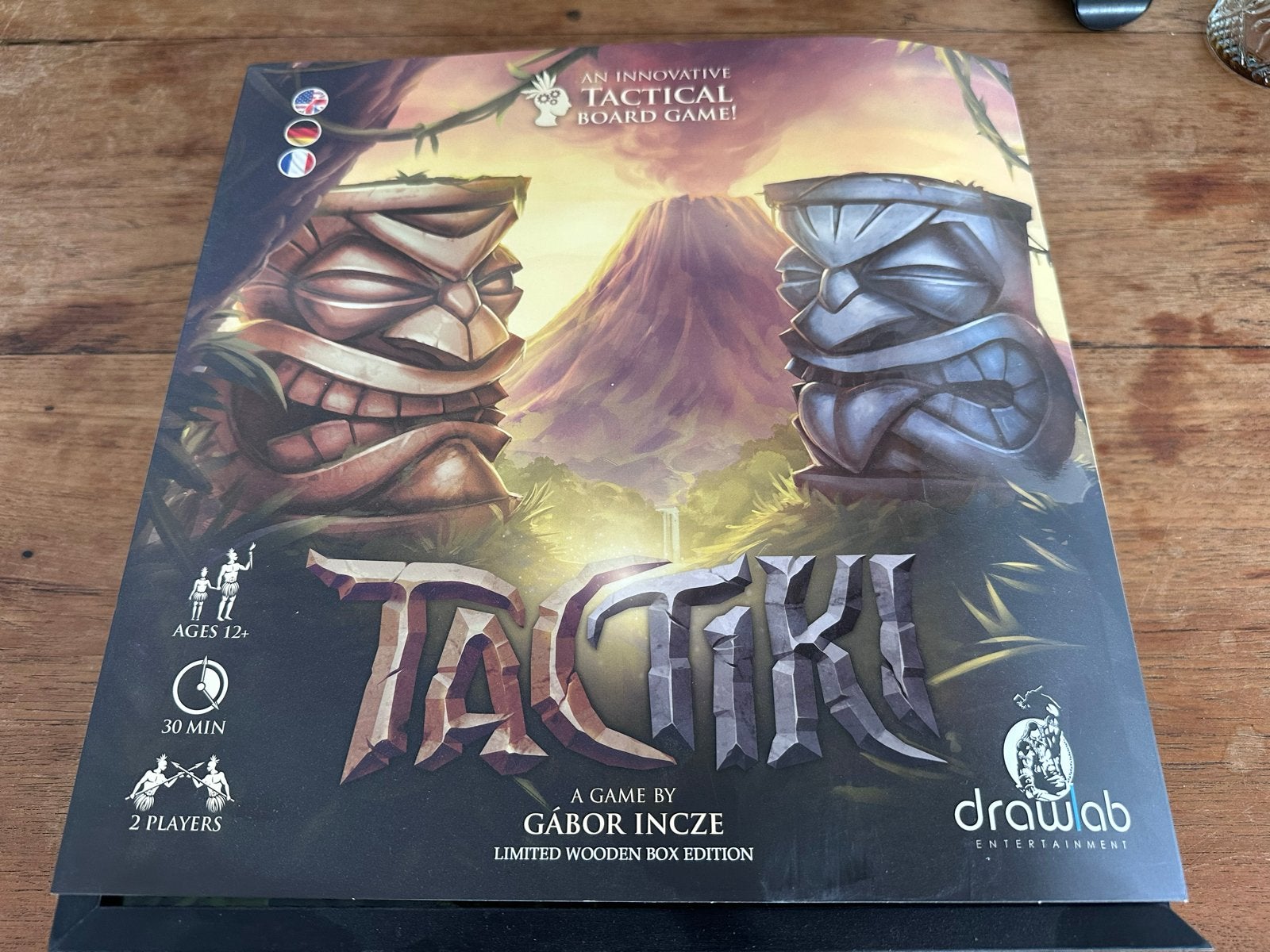 Tactiki Bordspel - Limited Wooden Box Edition, Hobby en Vrije tijd, Een of twee spelers, Ophalen of Verzenden, Zo goed als nieuw