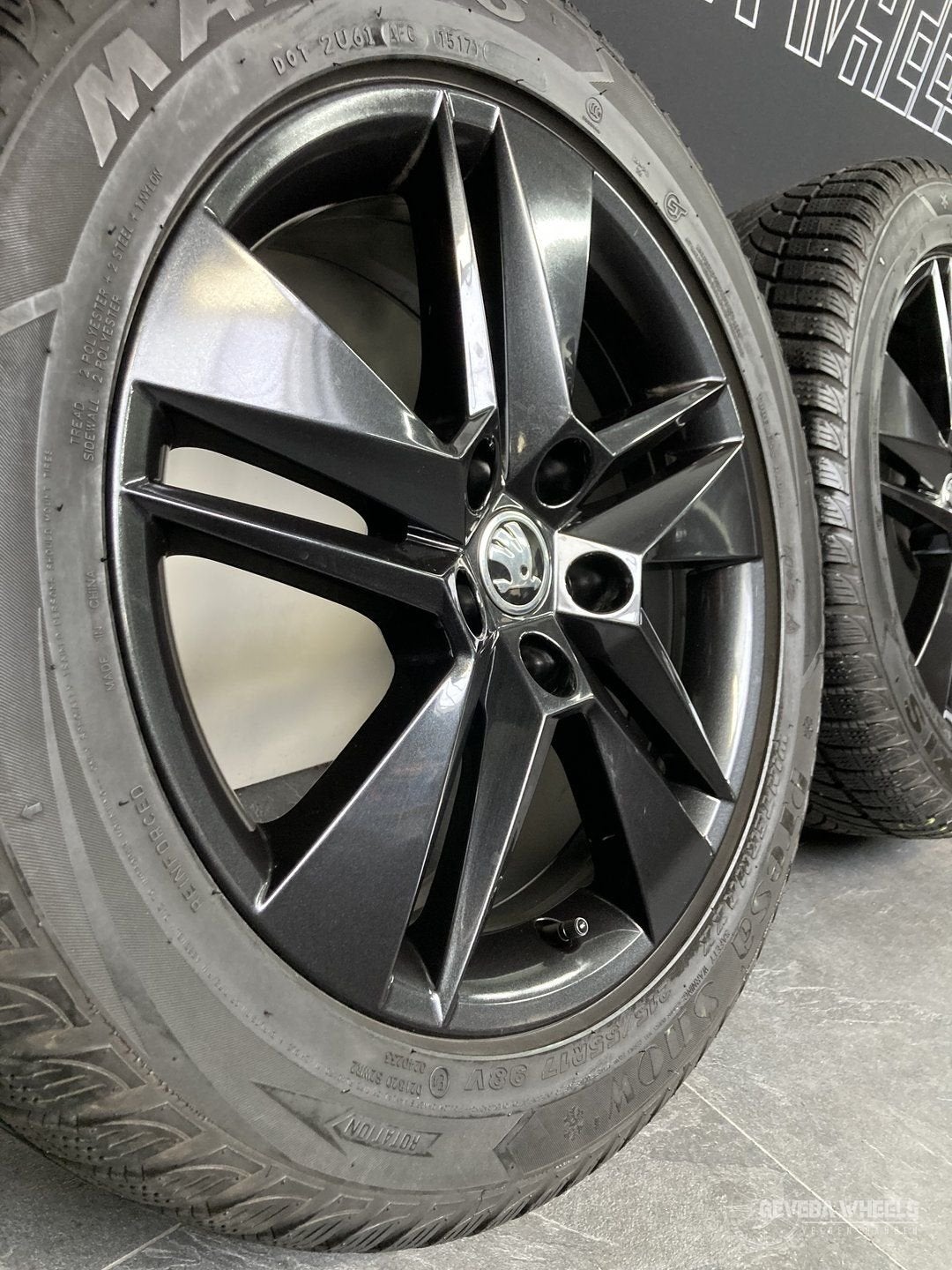 17” originele Skoda Superb B8 B9 velgen + winterbanden 5x112, -, -, Banden en Velgen, 17 inch