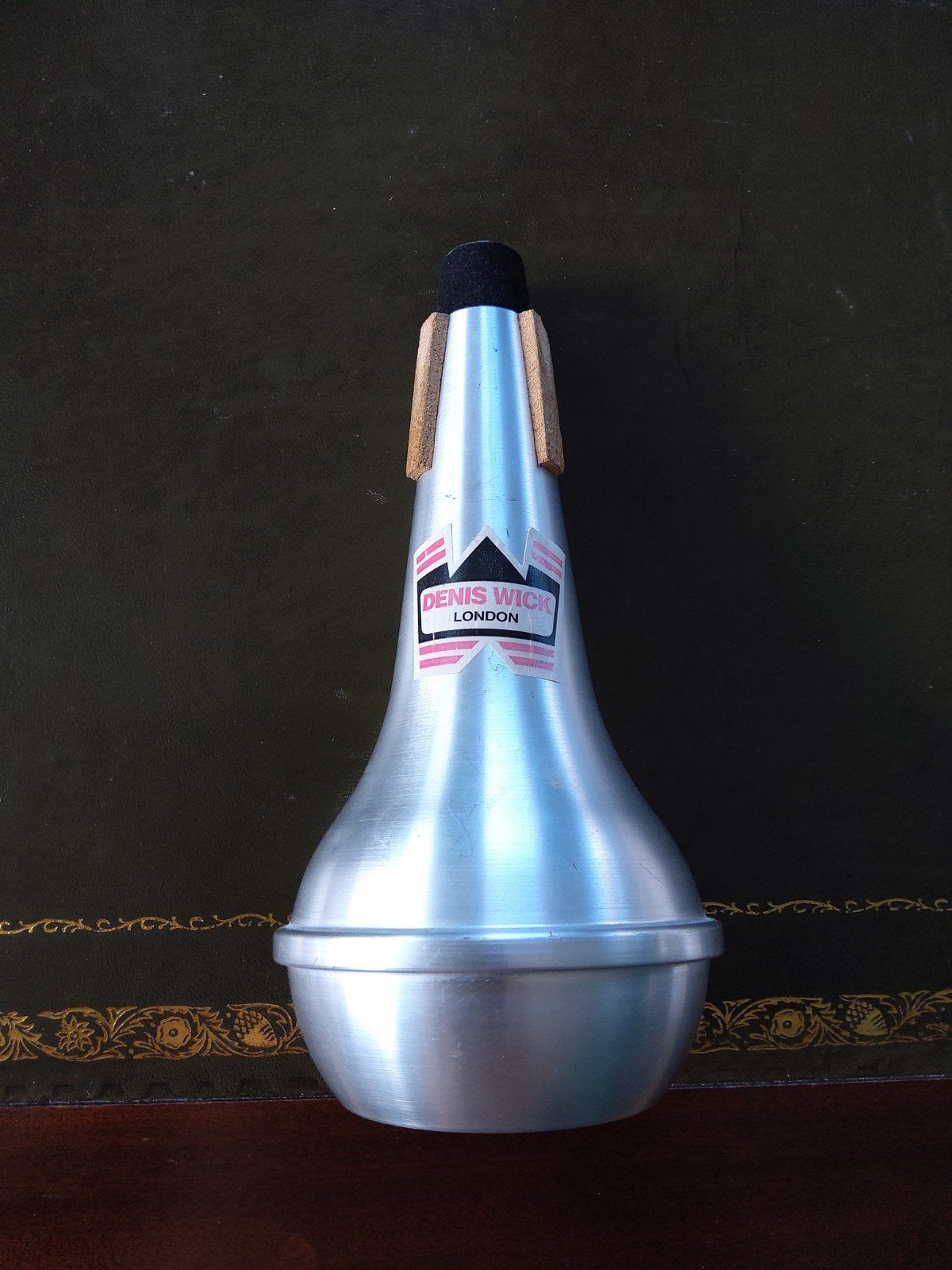 Denis Wick DW5522 Straight Mute voor Bugel/Flugelhorn, Verzenden, Koperblazer