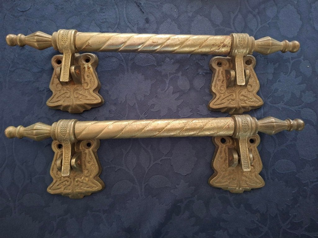 2 antieke handgrepen voor meubels of kisten, Antiek en Kunst, Ophalen of Verzenden
