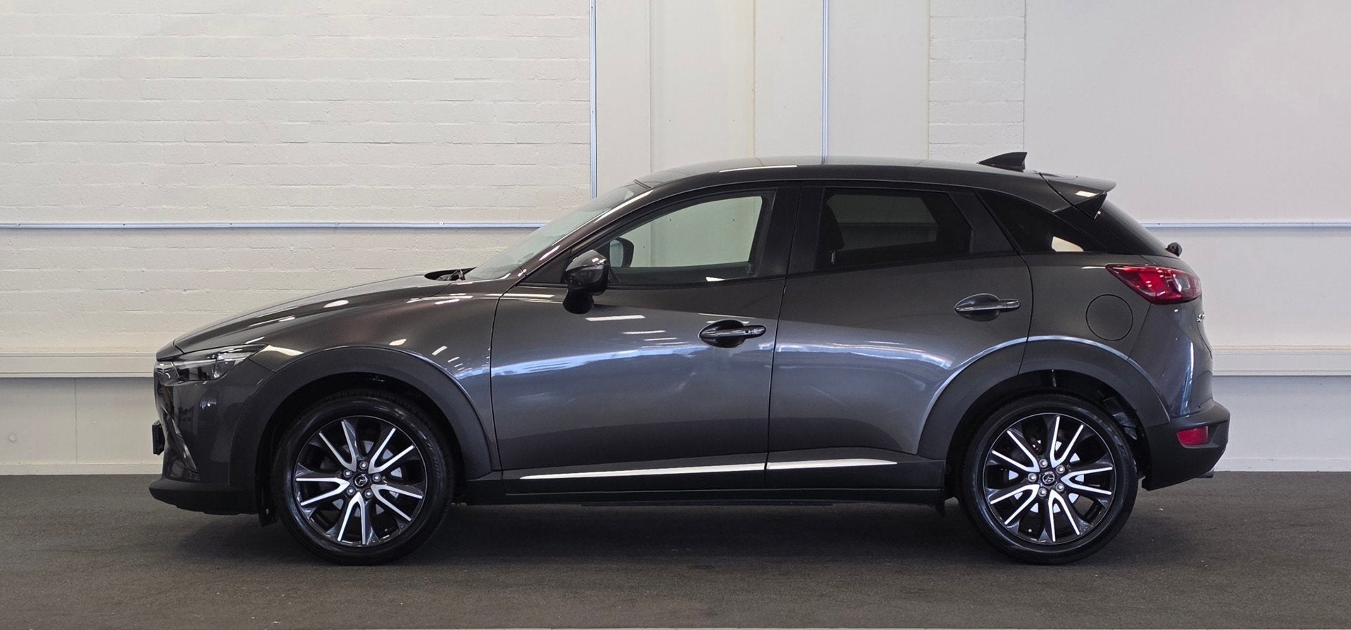 Mazda CX-3 2.0 SkyActiv-G 120 GT-M Trekhaak HUD Navi Camera, Auto's, Voorwielaandrijving, 1998 cc, Gebruikt, Euro 6