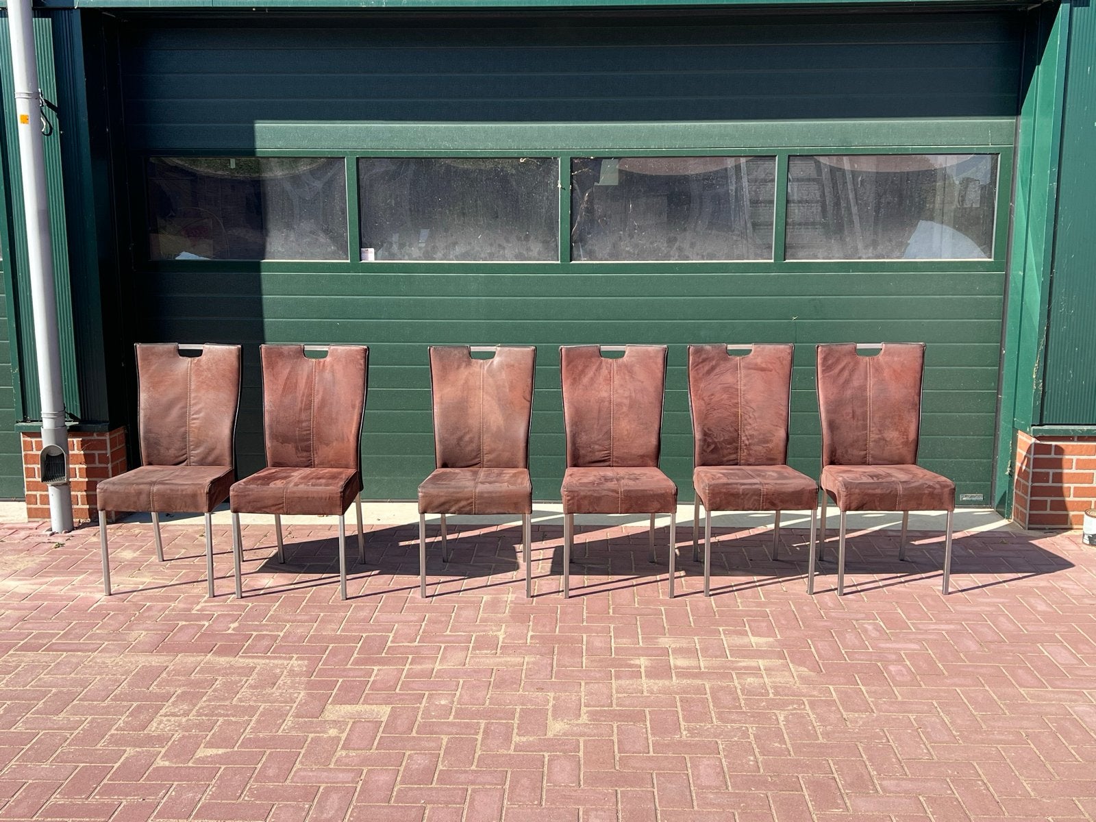 Set van 6 bruine eetkamerstoelen met metalen poten, Gebruikt, Bruin, Ophalen of Verzenden, Metaal