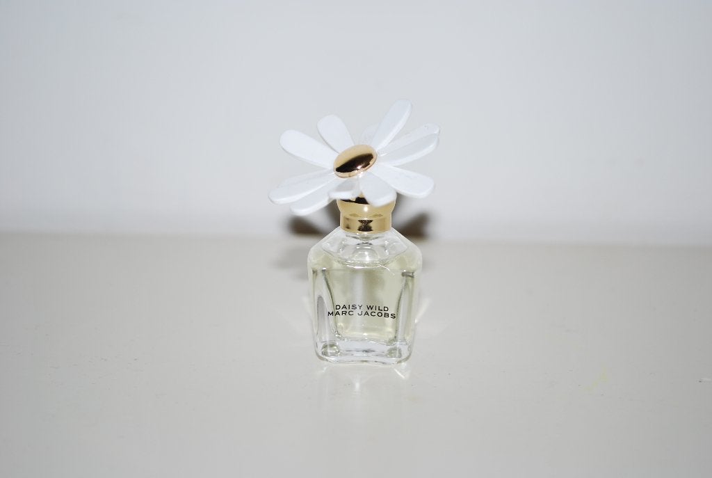 Miniatuur Marc Jacobs Daisy Wild, Verzamelen, Ophalen of Verzenden, Zo goed als nieuw, Miniatuur, Gevuld