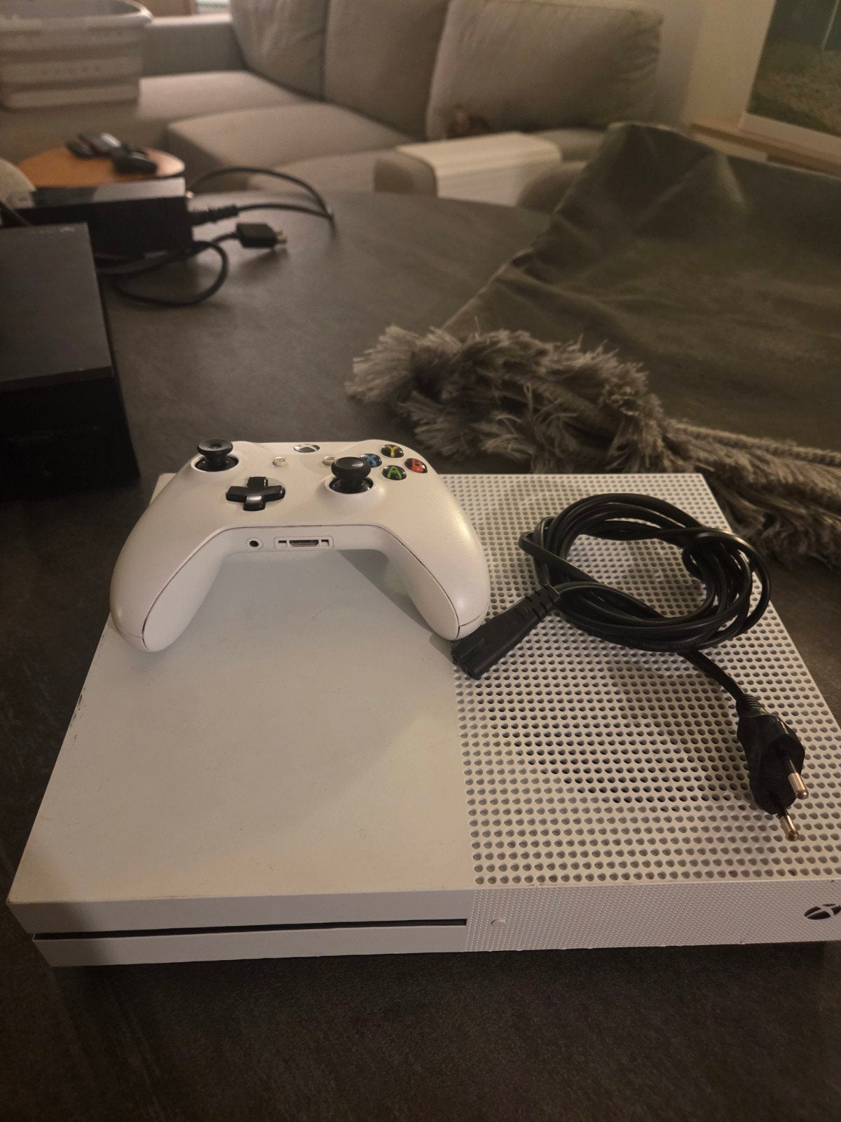 Xbox One S 1TB met controller en kabels, Spelcomputers en Games, Ophalen, Gebruikt, Xbox One S, 1 TB
