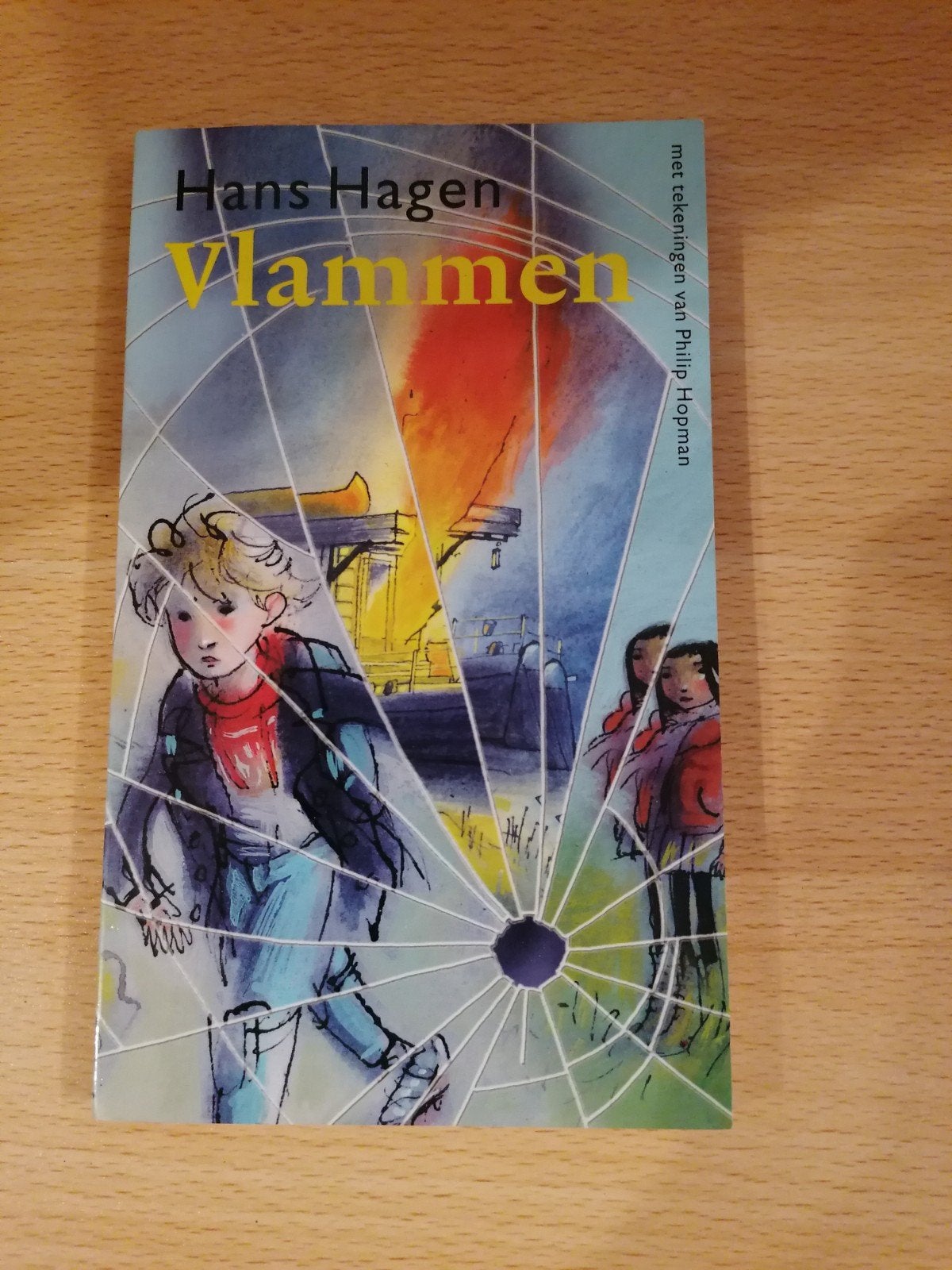Vlammen - Hans Hagen (met tekeningen van Philip Hopman), Ophalen of Verzenden, Gelezen, Hans Hagen, Fictie algemeen