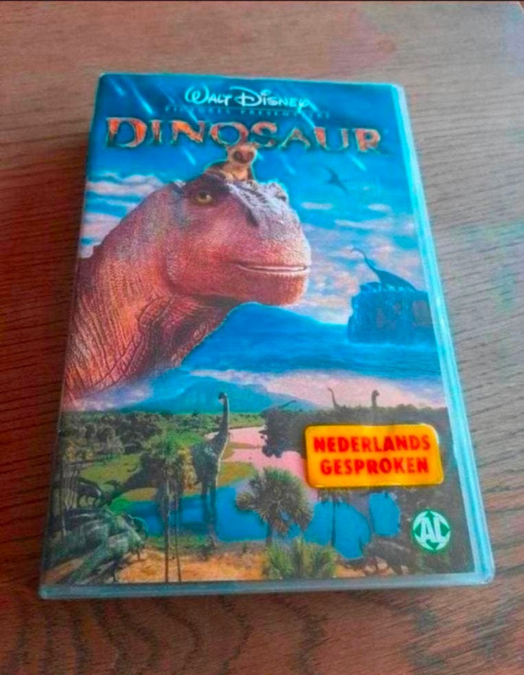 Disney Dinosaur videoband., Gebruikt, Alle leeftijden, Ophalen of Verzenden, Kinderprogramma of -film