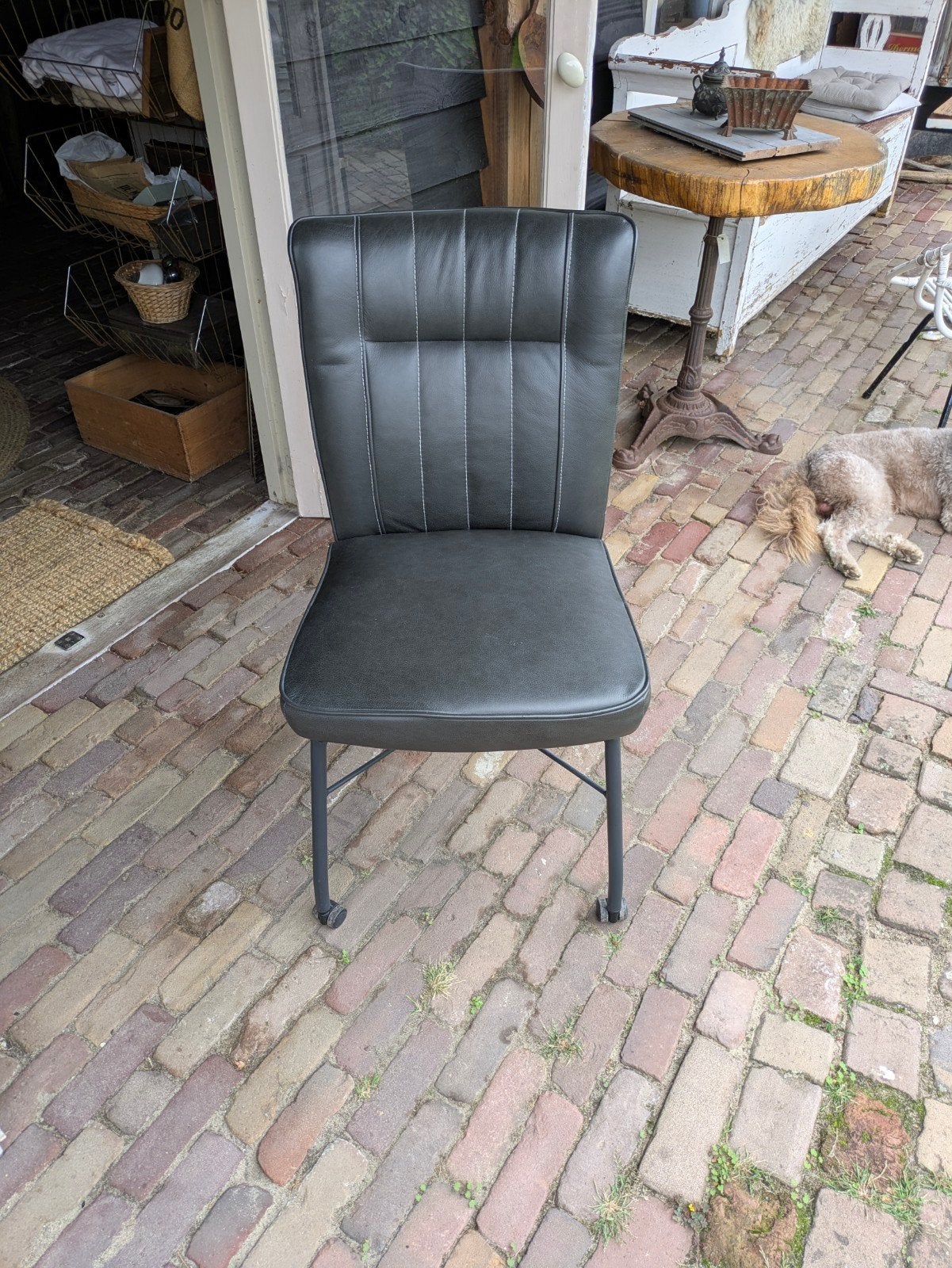 eetkamer stoelen op wieltjes, Ophalen, Zo goed als nieuw, Bruin, Vijf, Zes of meer stoelen