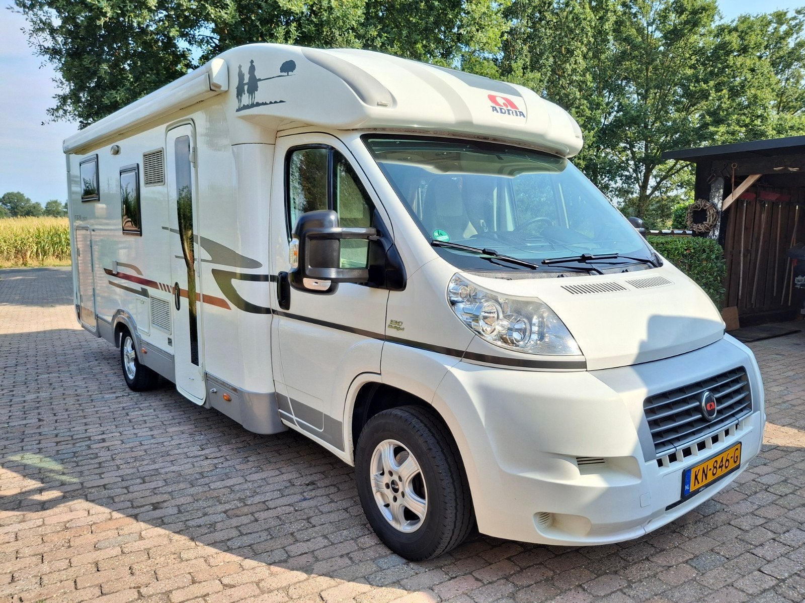 "ADRIA CORALL S690SC - 2011 - QUEENSBED - EURO 5 - AIRCO", Luifel, Ringverwarming, Fiat, 6 tot 7 meter