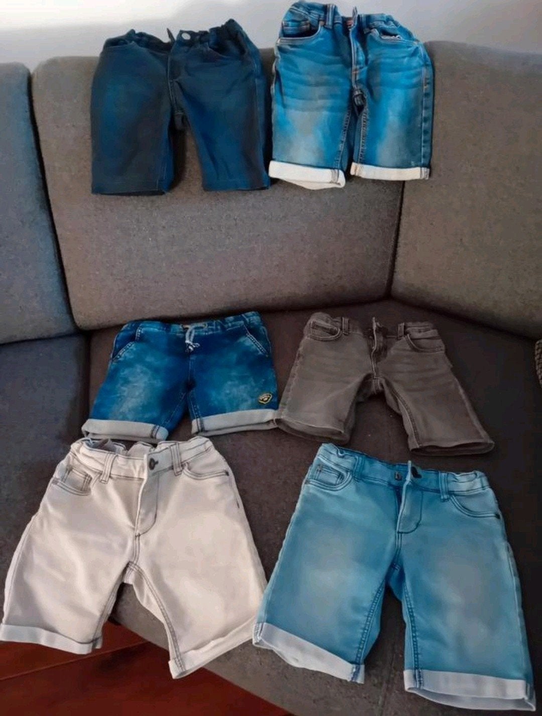 Pakket 7 korte spijkerbroeken - maten 98-116, Ophalen of Verzenden, Gebruikt, Jongen, Broek
